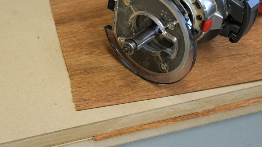 Wood router Trimming
