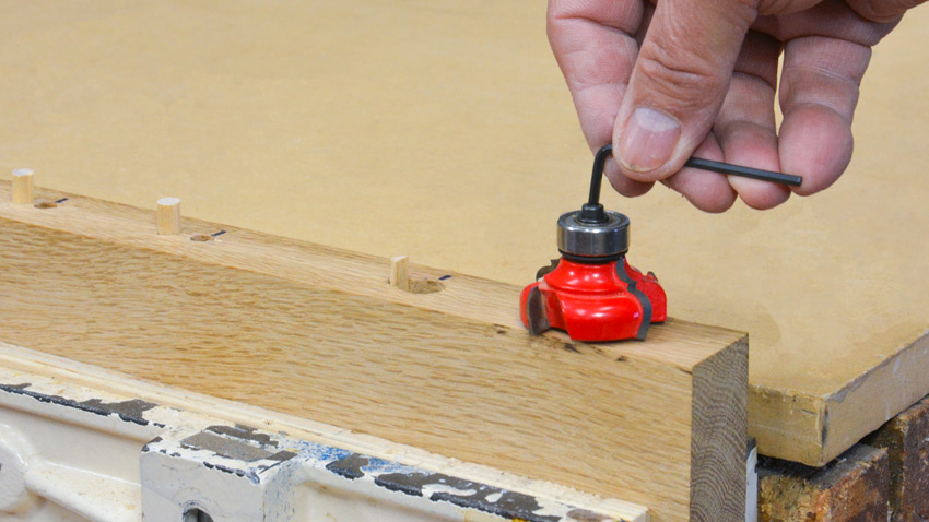 Router Bit Bearing Removal Jig