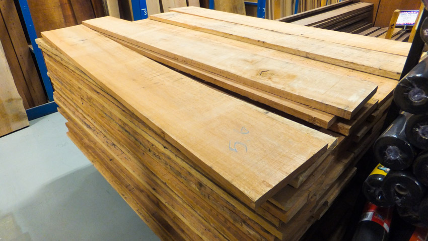 Store lumber