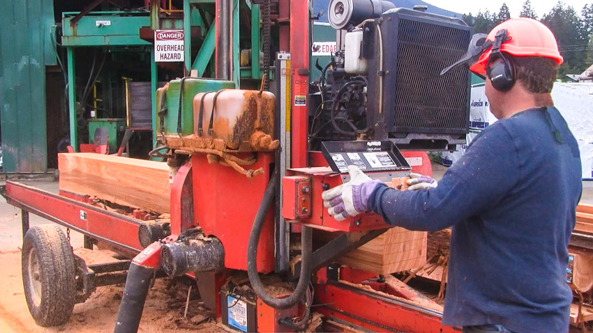 Buying lumber from the lumber mill