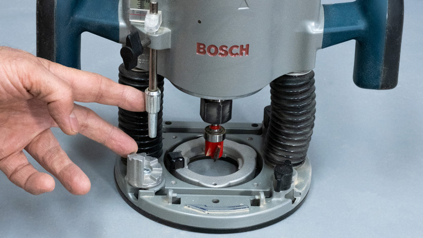 Wood router depth setting