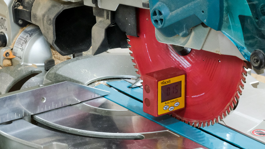 Digital Angle Gauges for Miter Saw