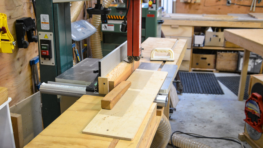 Bandsaw table