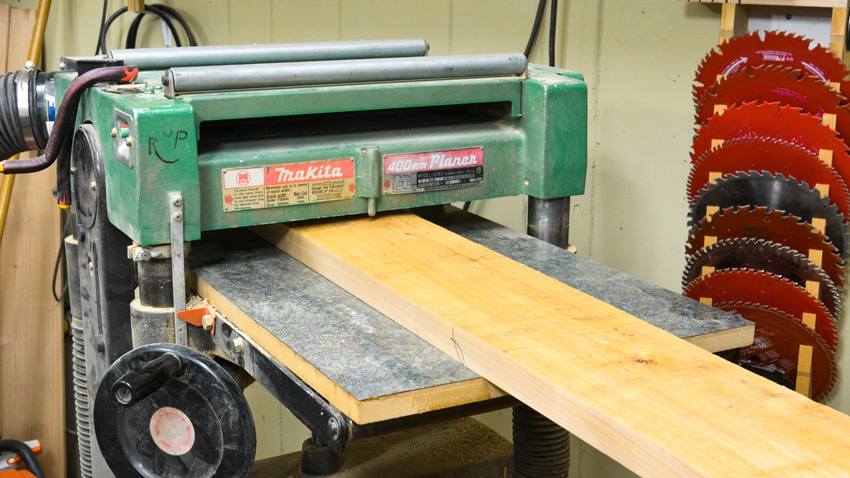 planing wood straight 