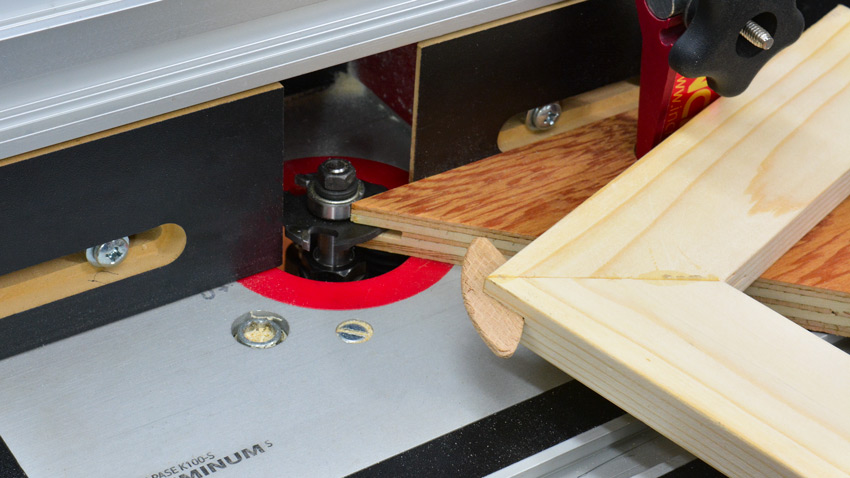Router table biscuit joint Router table biscuit joint
