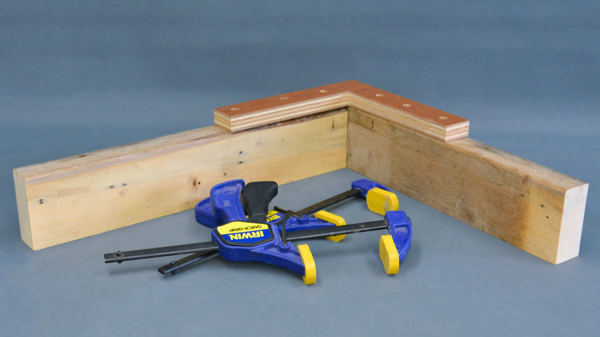 90-degree clamp