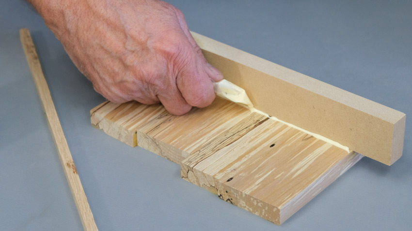 Wood glue in a cake bag