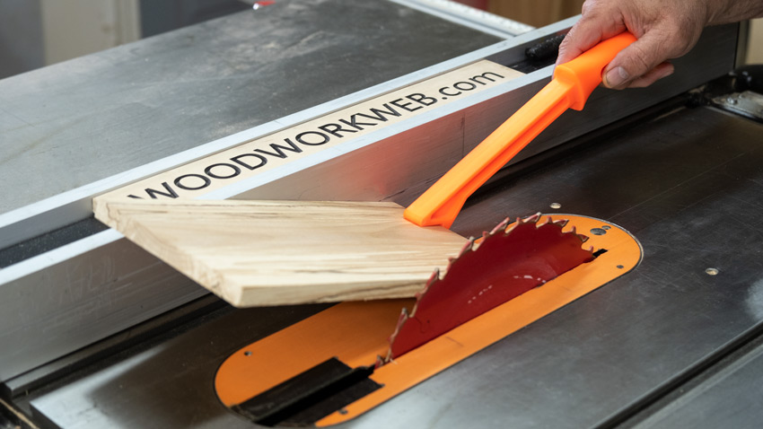 Table Saw Chickens Foot