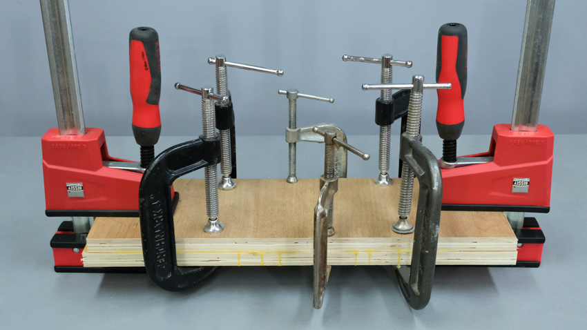 Clamping plywood together