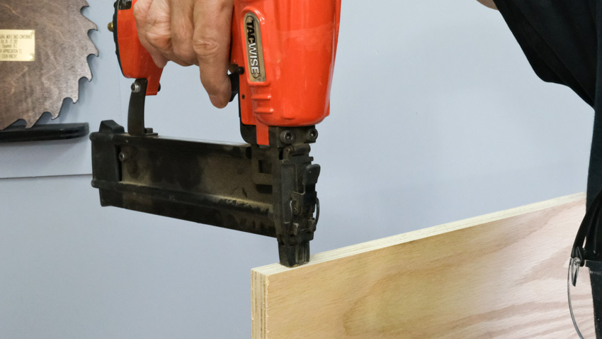 Plywood Pin Nailer