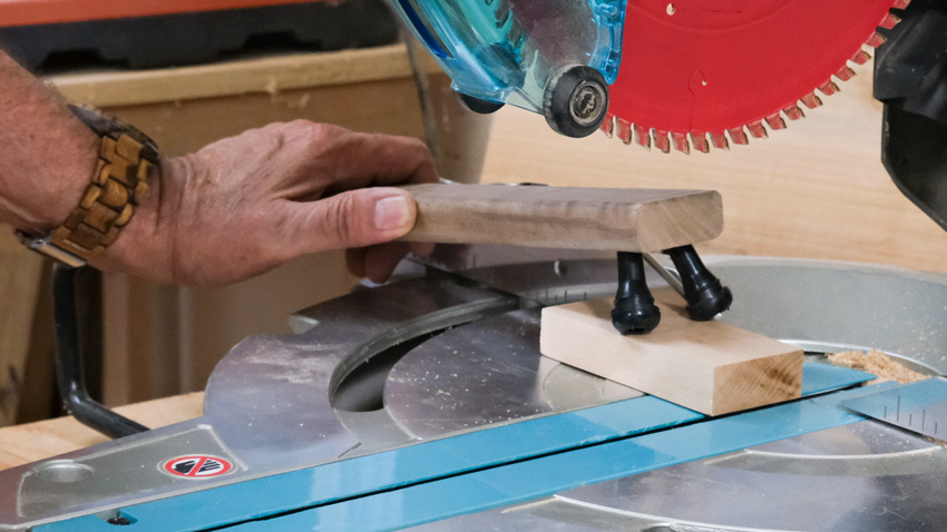 Miter saw small pieces