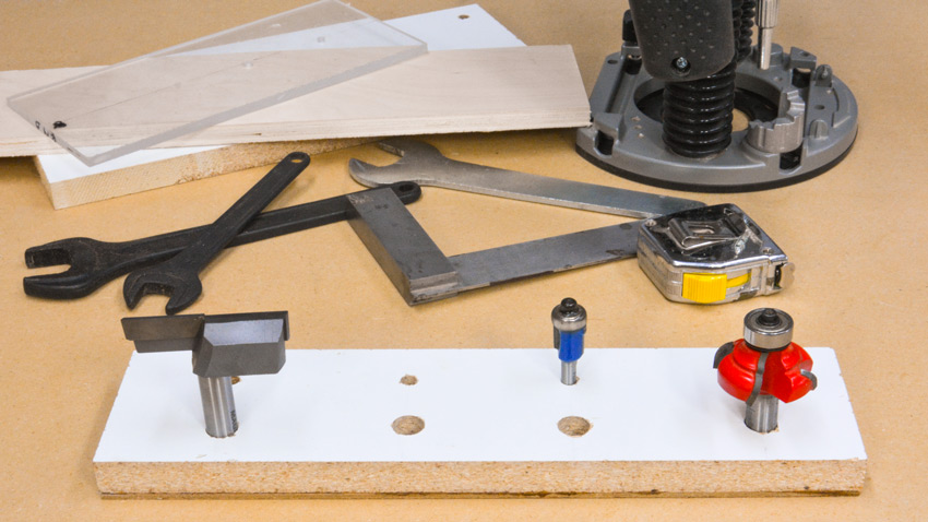 Wood router tool holder