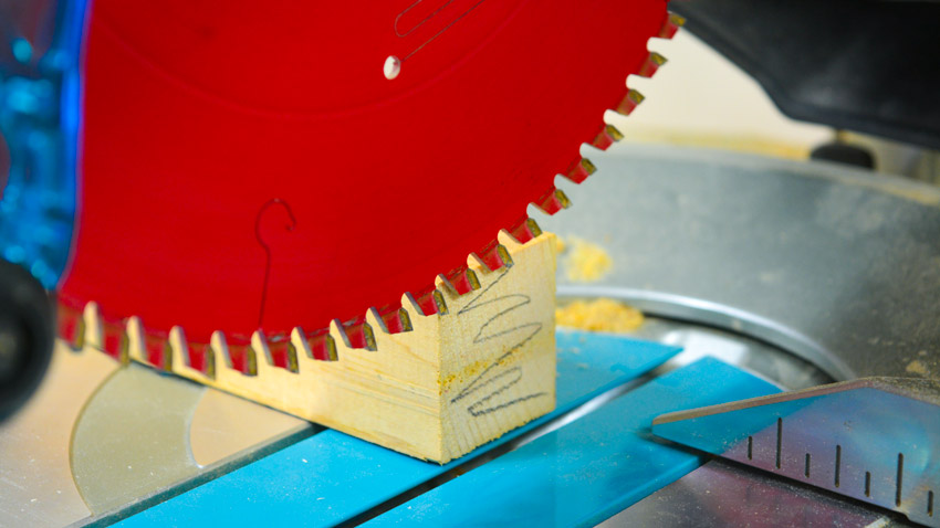 Mitre Saw Fine Cutting 