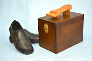 shoe shine box