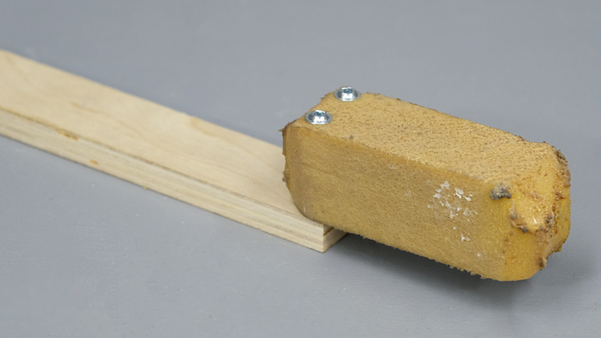 Sandpaper cleaner