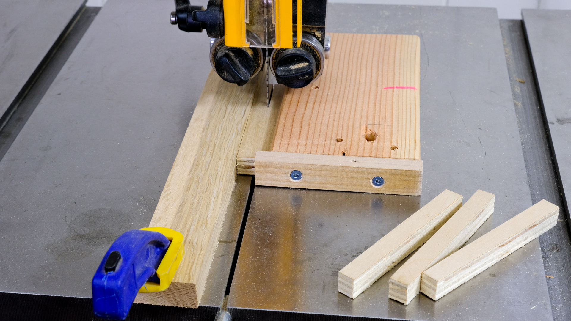 Bandsaw Guide